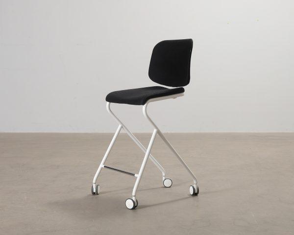 Lammhults Add Move baarituoli musta