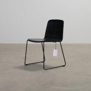 Normann Copenhagen Just tuoli musta