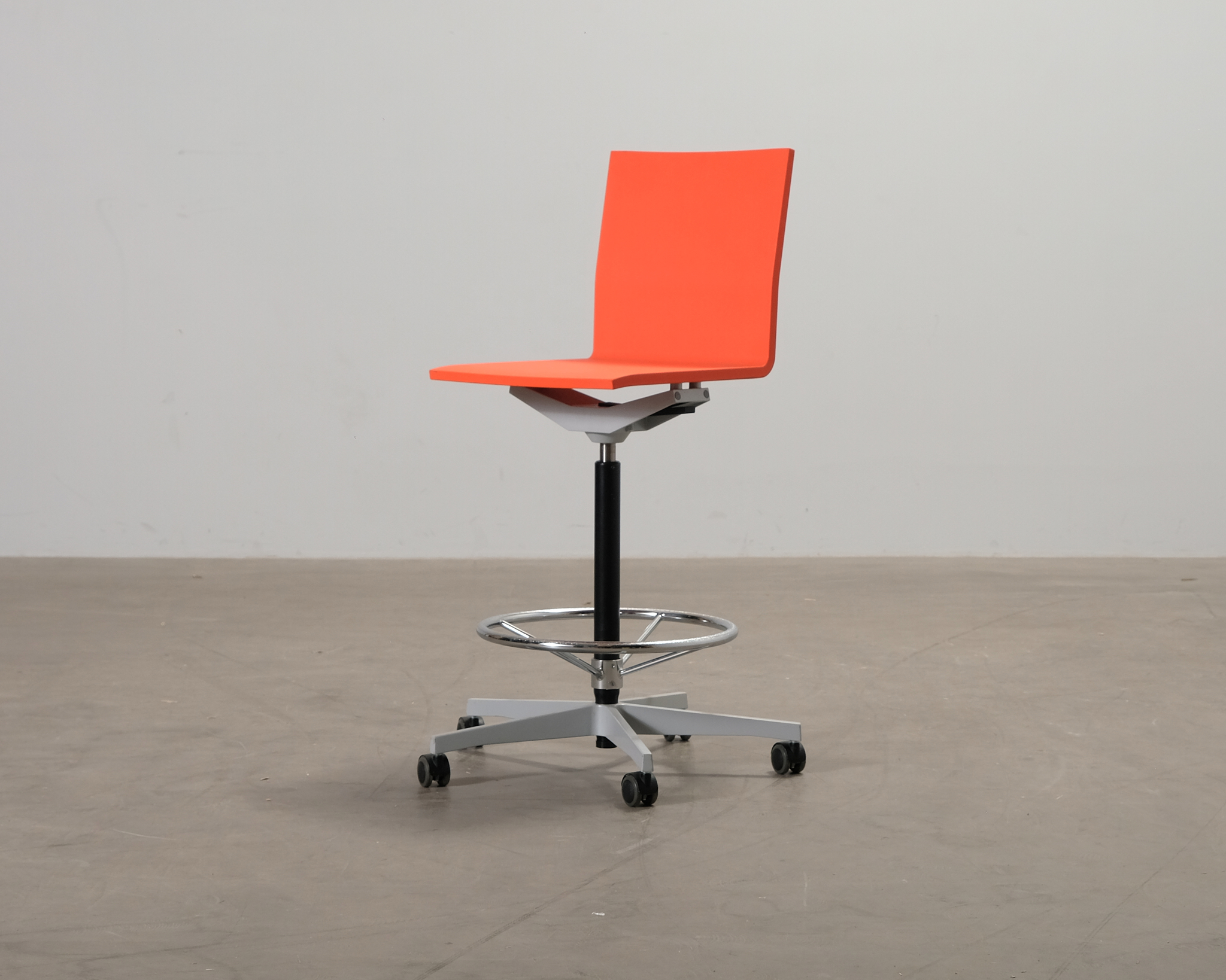 Vitra 04. COUNTER työtuoli