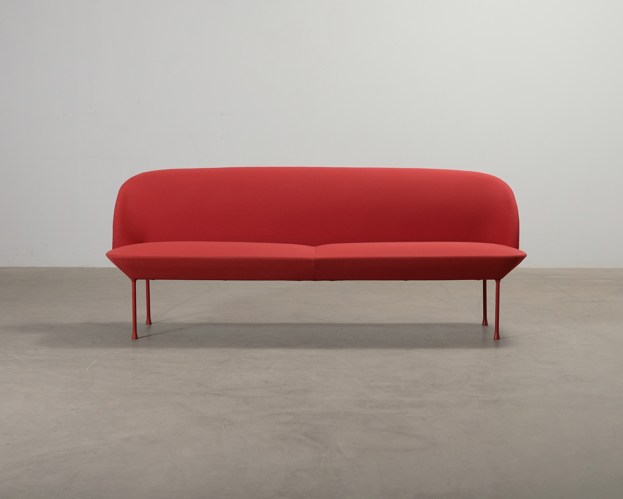 Muuto Oslo 3-istuttava sohva punainen