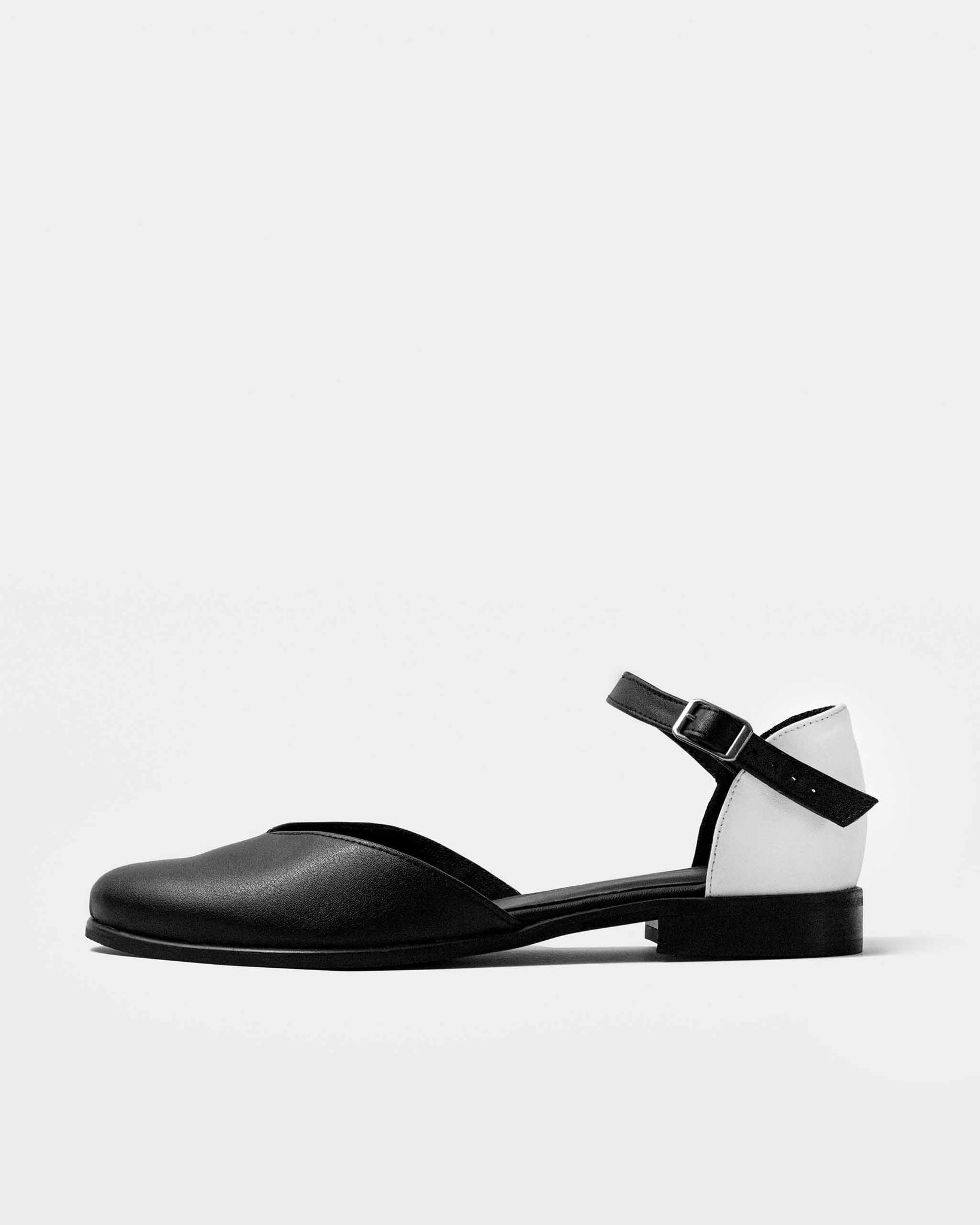Alexa Pumps Ballerinat Kaktusnahkaa Musta-Valkoinen