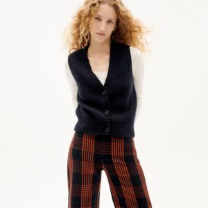 Ginger Villaliivi Navy