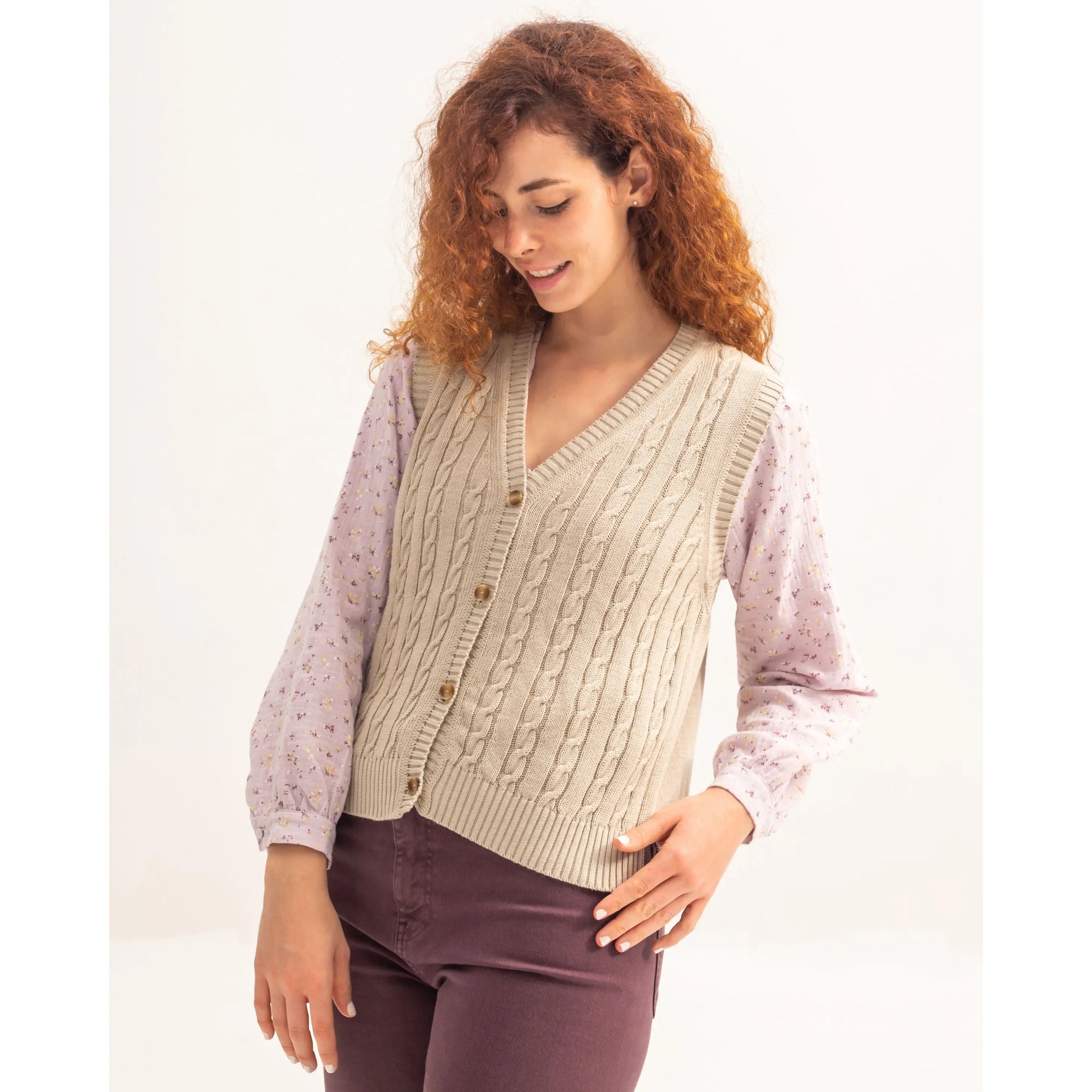 Alena Neuleliivi Beige