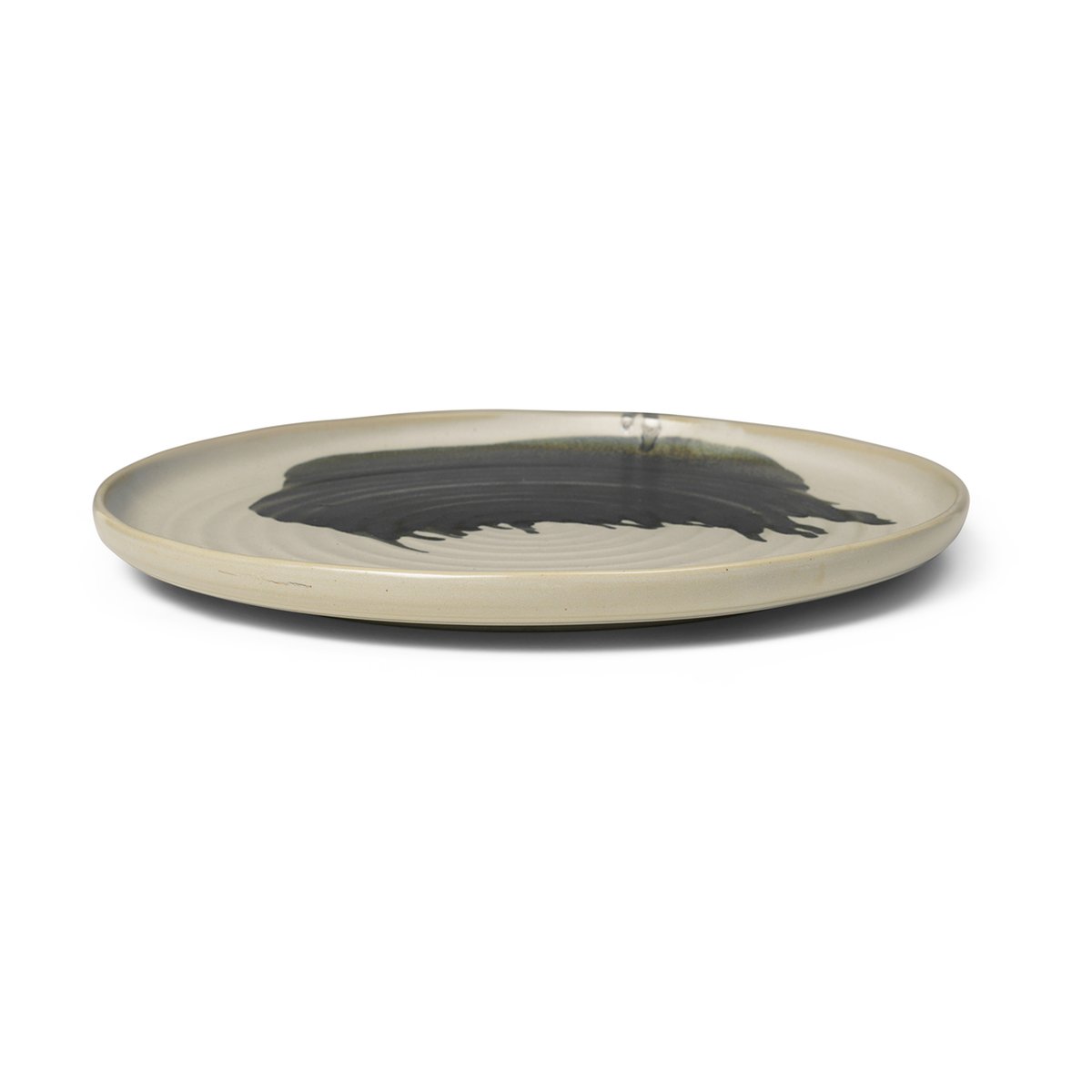 Ferm Living Omhu Centrepiece tarjoilulautanen ⌀36 cm off white-charcoal