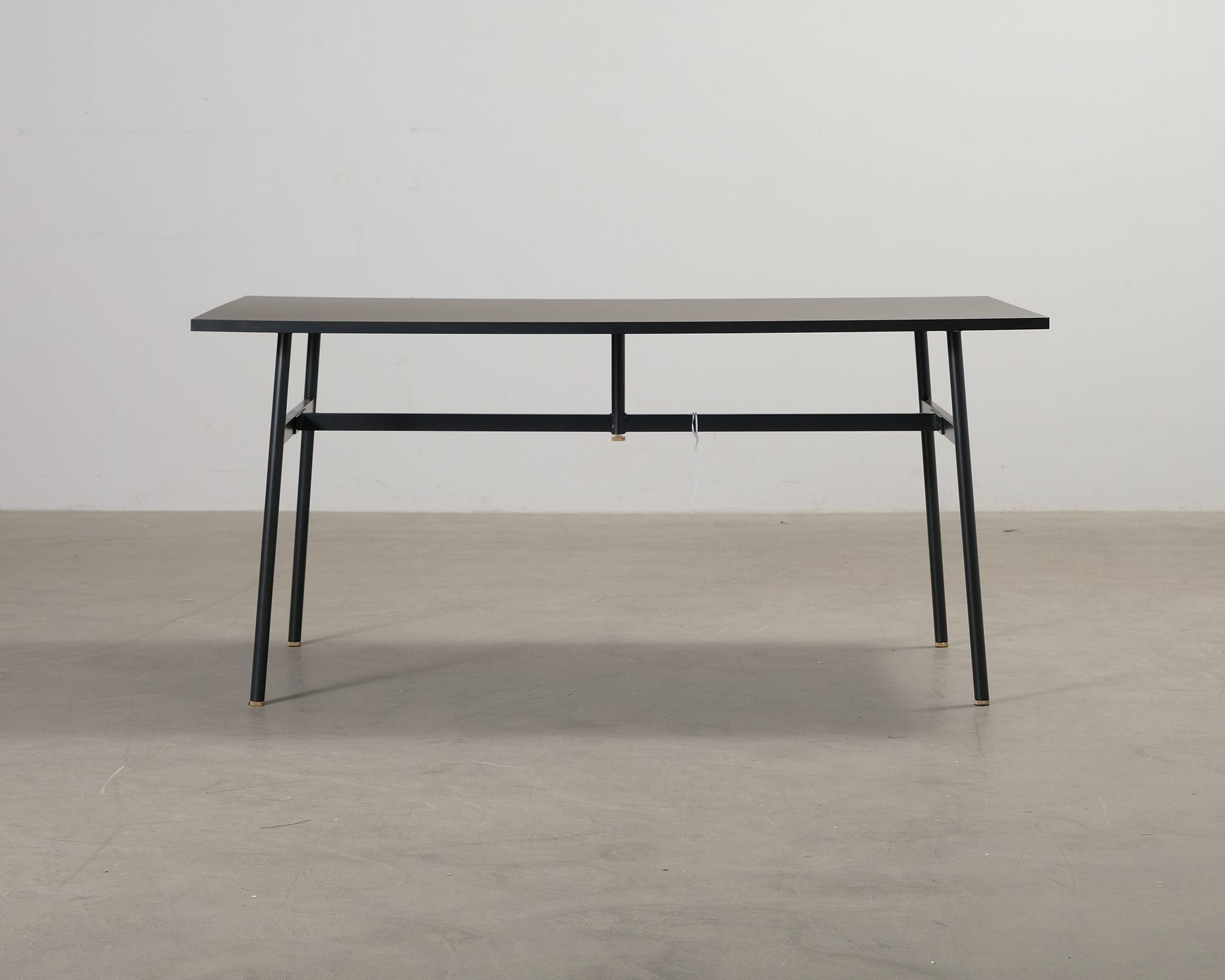 Normann Copenhagen Union pöytä 160 cm musta