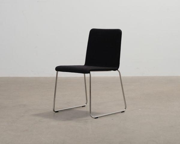 Offect tuoli musta