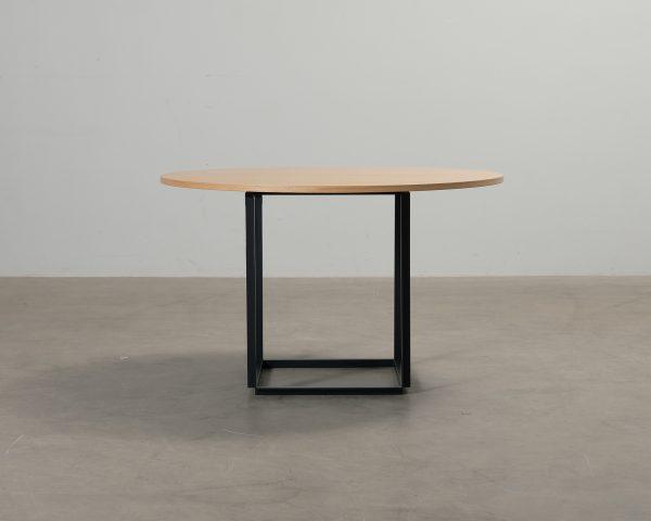 New Works Florence ruokapöytä tammi ø 120 cm