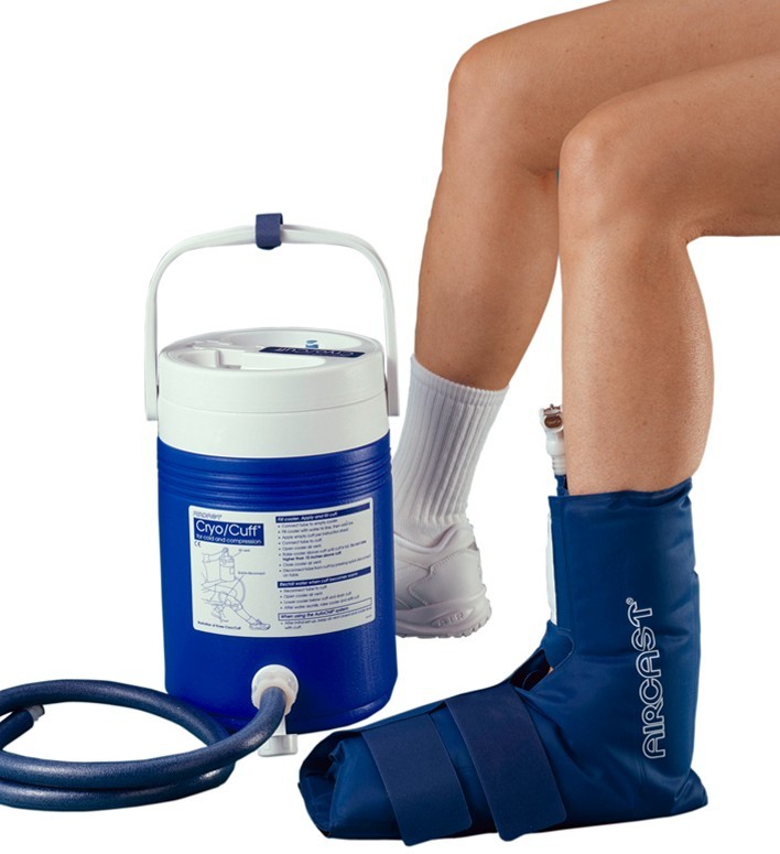 Aircast Cryo/Cuff kylmäkompressiolaite paineilmapumpulla + nilkkamansetti