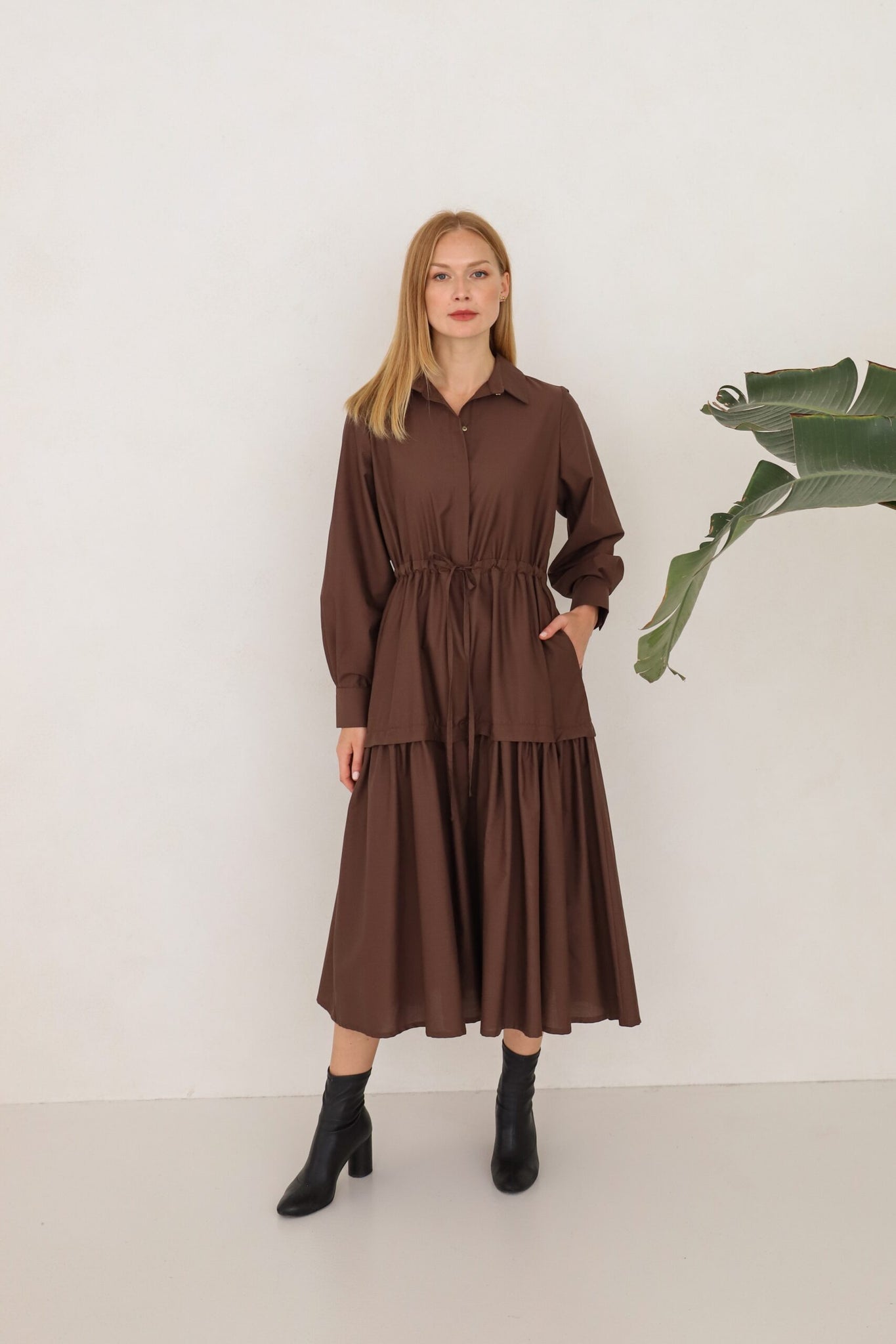 Enteliér Mekko Suklaanruskea