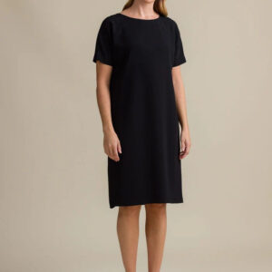 Cherish T-paitamekko Loose Fit Musta