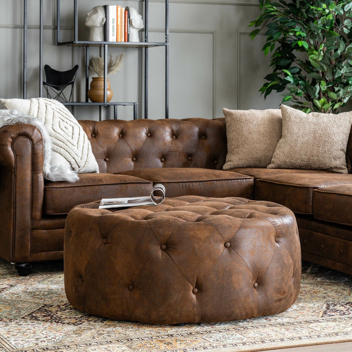 Chesterfield vintage rahi Ø95 tummanruskea