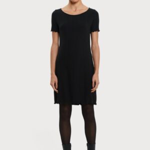 Corinne Mekko Musta