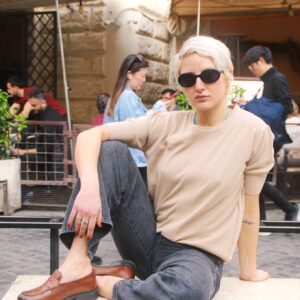 Emma Neulottu T-Paita