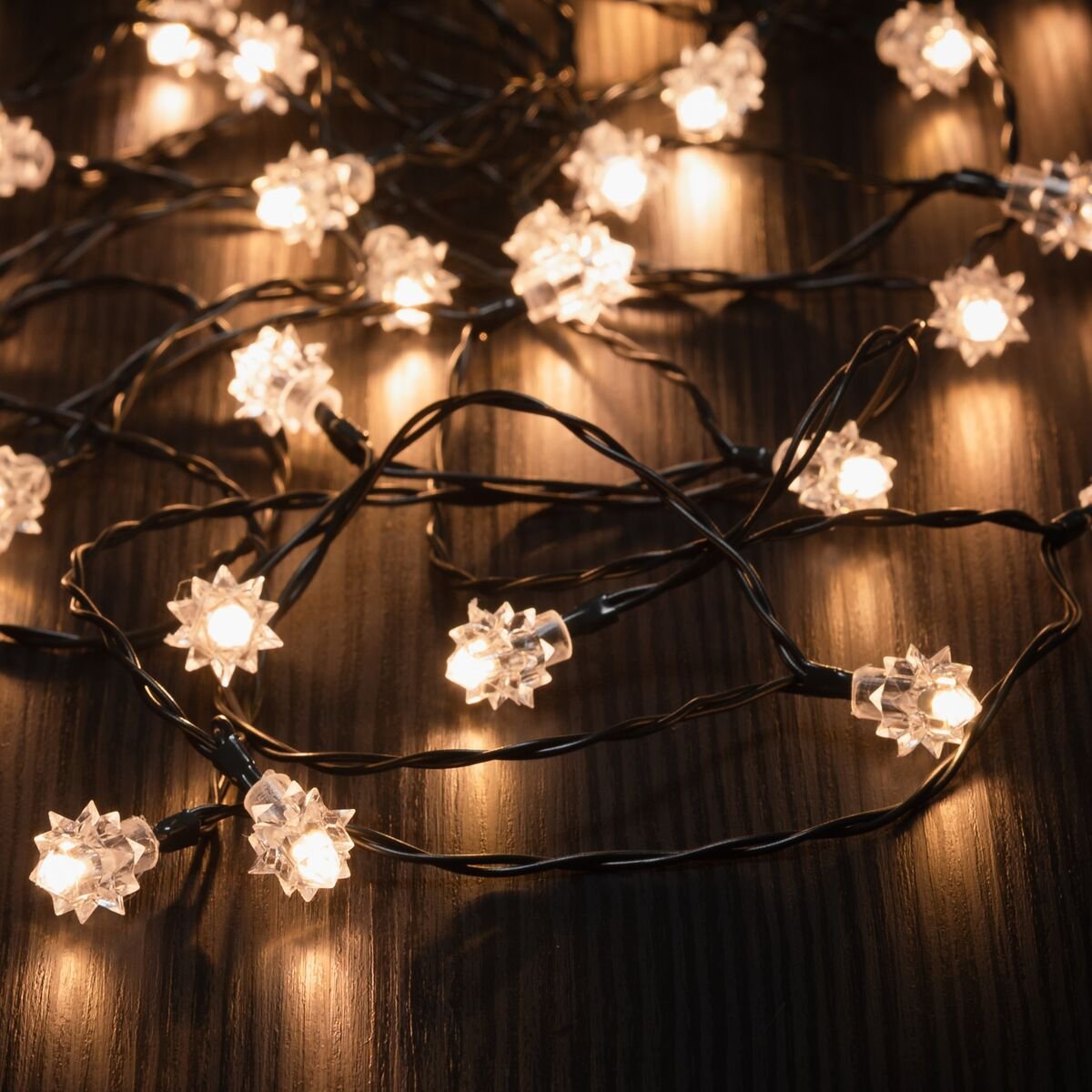 Finnlumor Retro LED-valosarja 40-ledillä sisä- ja ulkokäyttöön lämmin valkoinen