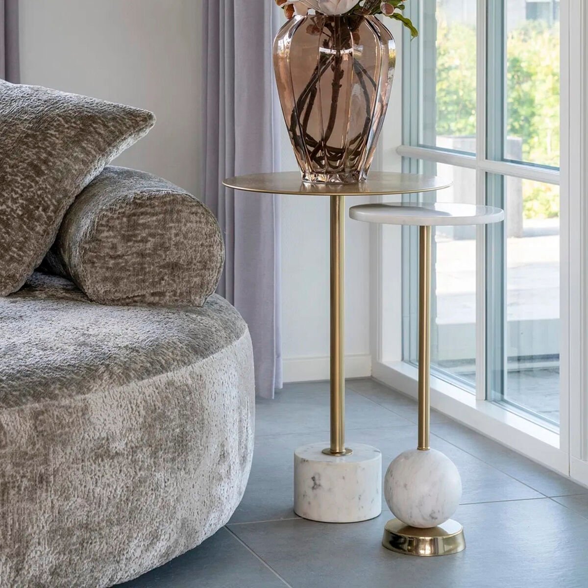 House Nordic Salo pyöreä sivupöytä Ø25,5 cm messinki/valkoinen