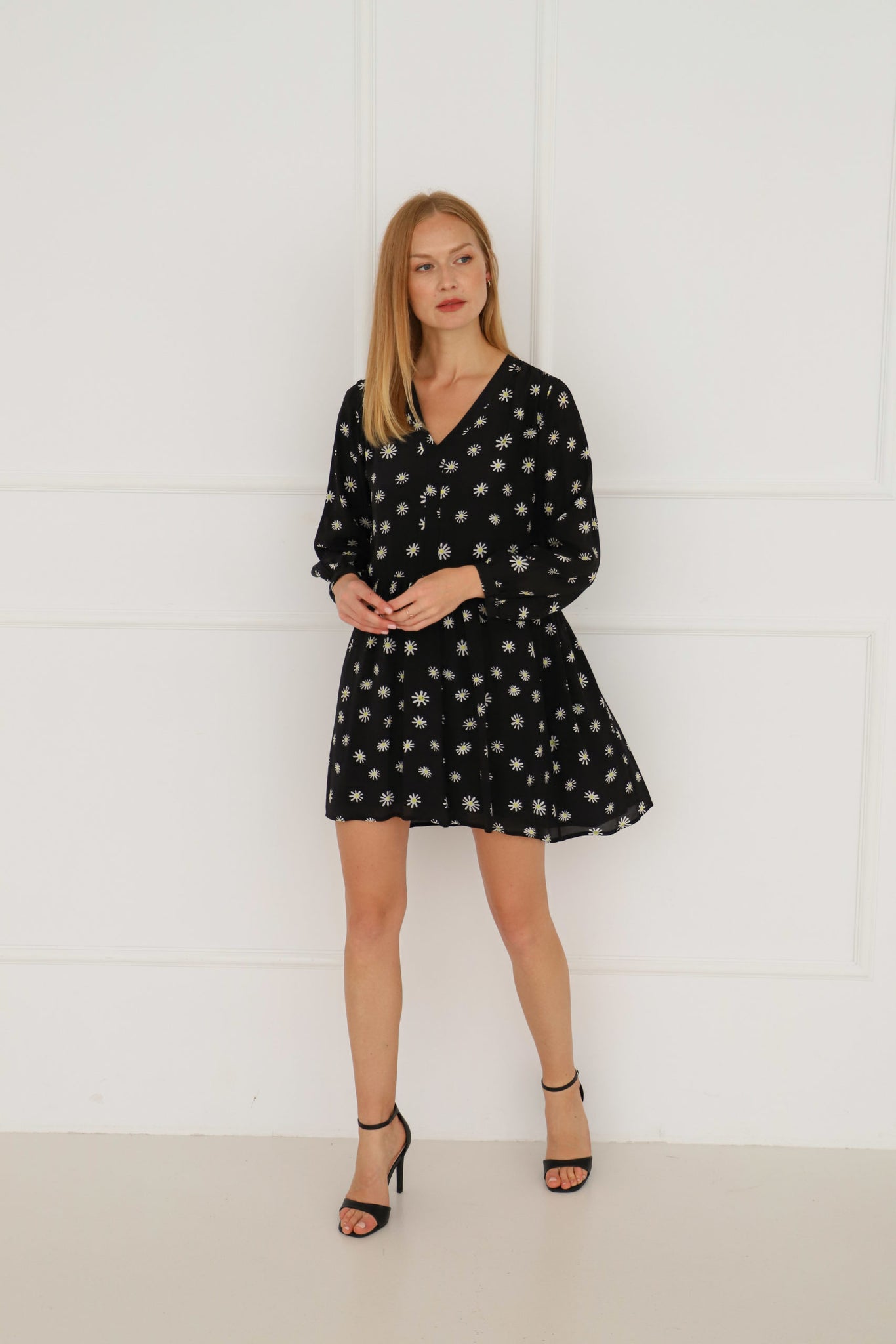 Daisy Silkkimekko Musta