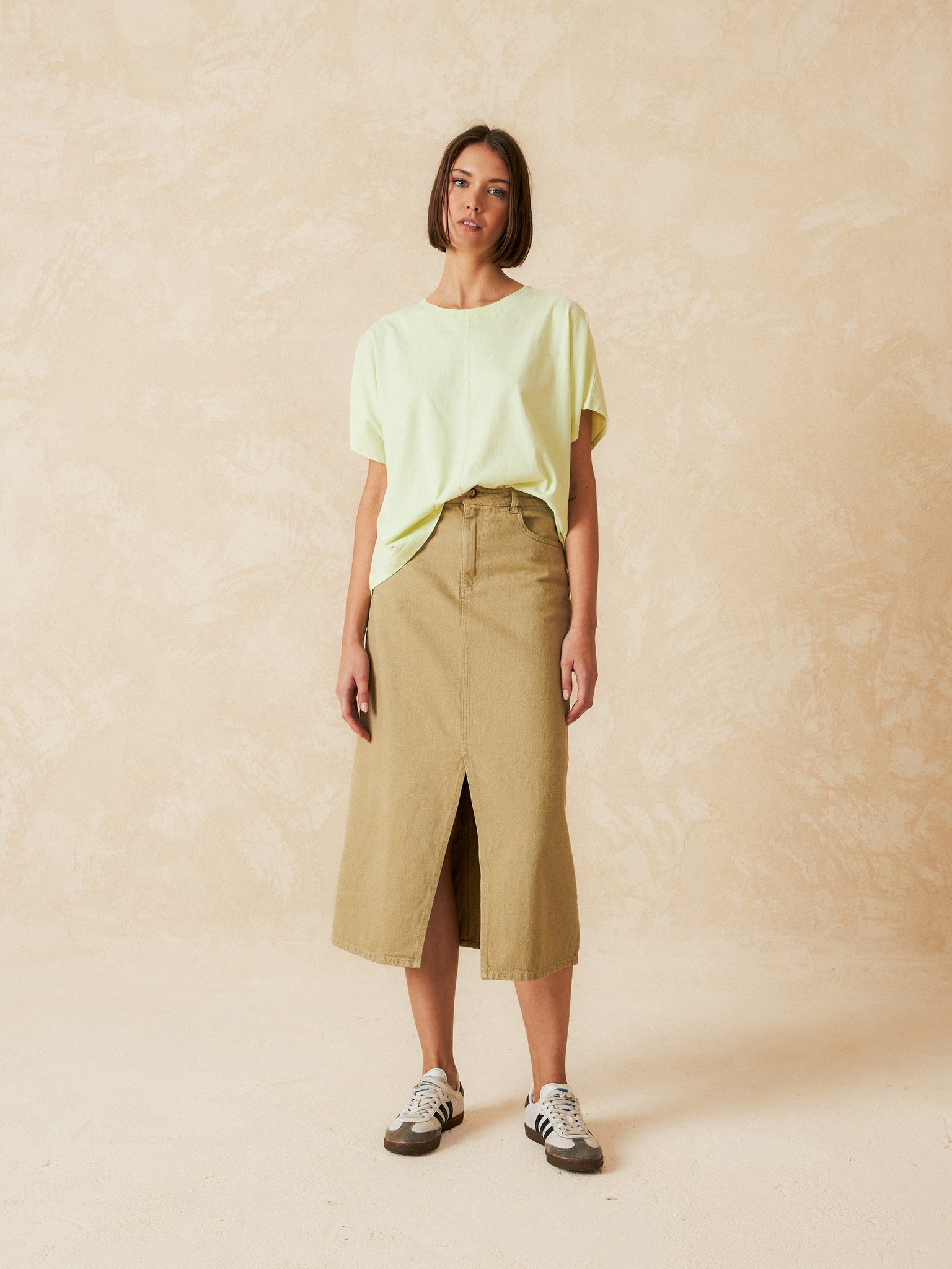 Basic Round Neckline T-Shirt Yellow