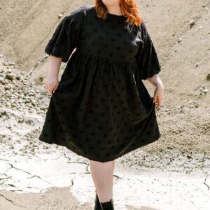 Elena Big Dot Mekko Musta