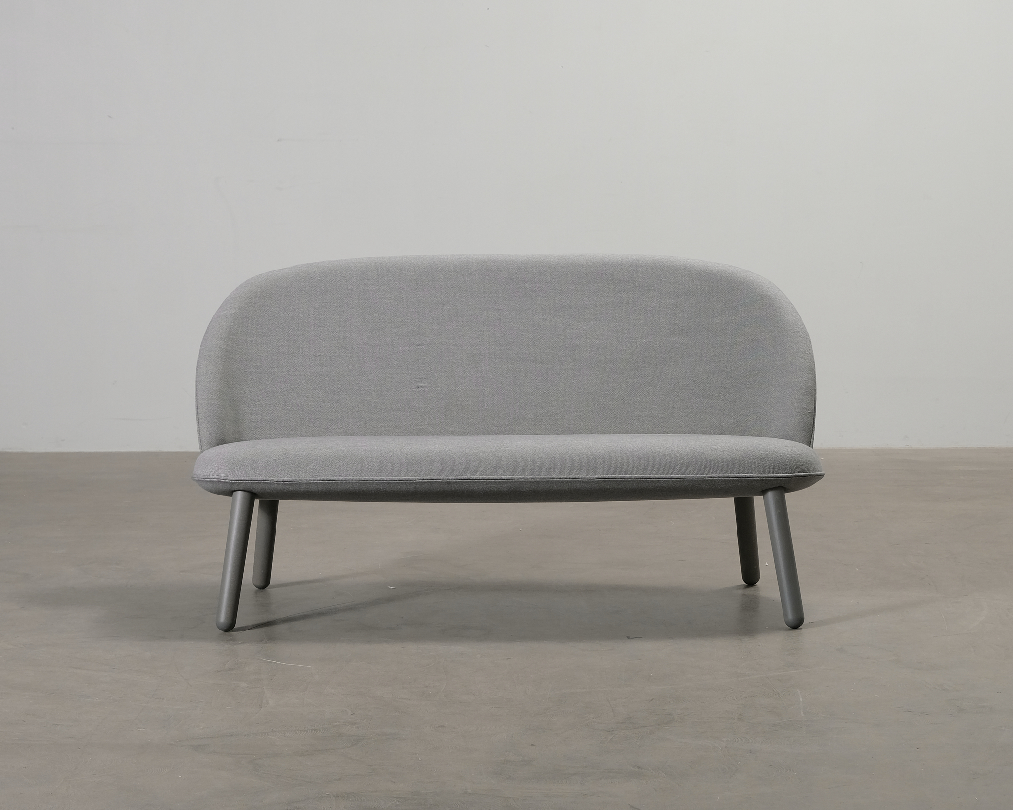 Normann Copenhagen Ace 2-istuttava sohva harmaa