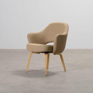 Knoll Eero Saarinen Executive Chair tuoli beige