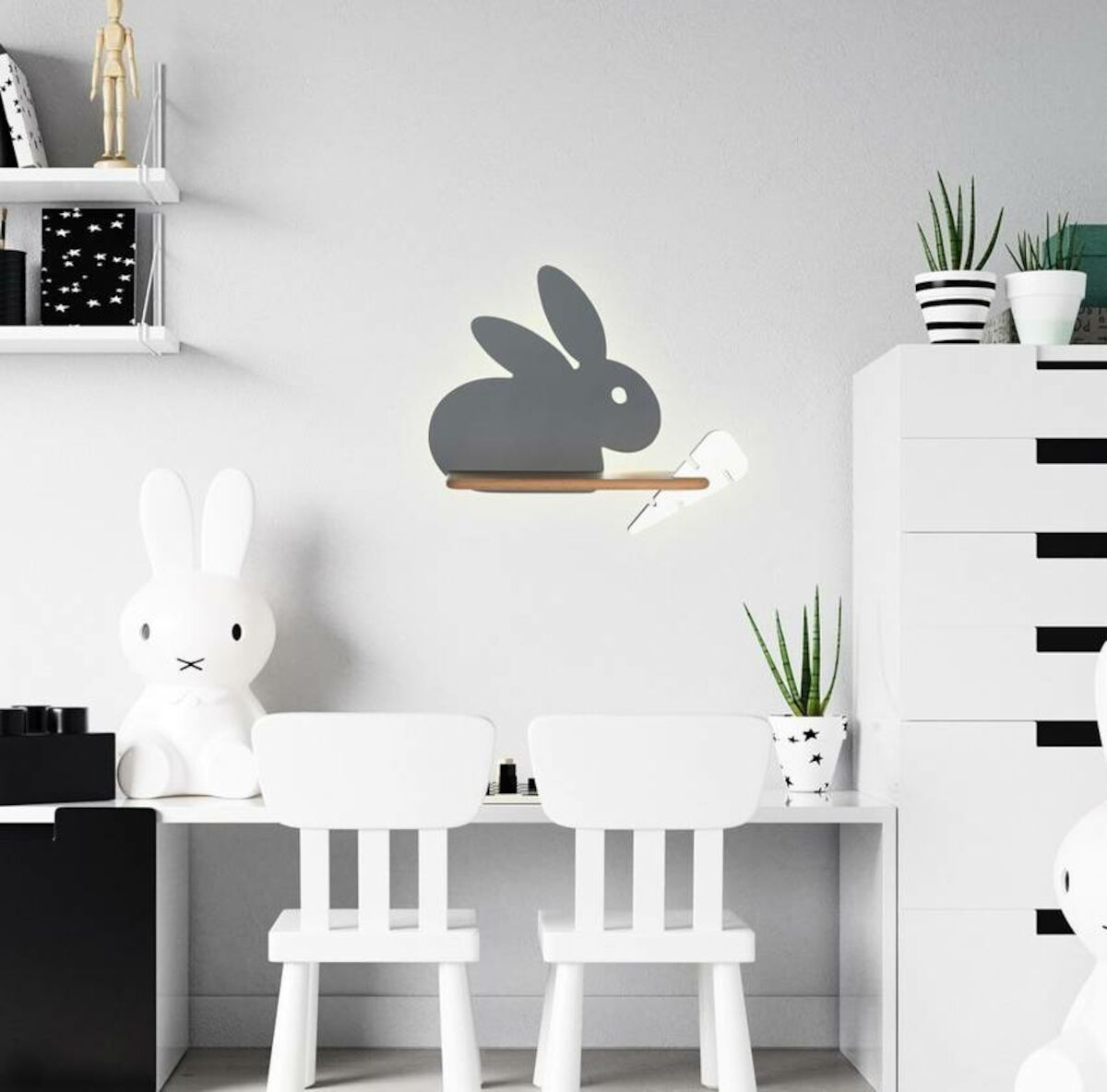 Candellux Pupu seinävalaisin hyllyllä harmaa