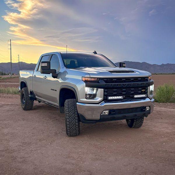 Lisävalosetti Chevrolet Silverado 2500/3500 LT (2020-2023), 2 x Lazer Triple-R 1000, 2 x Lazer Triple-R 1000 GEN2 (Parkkivalolla)