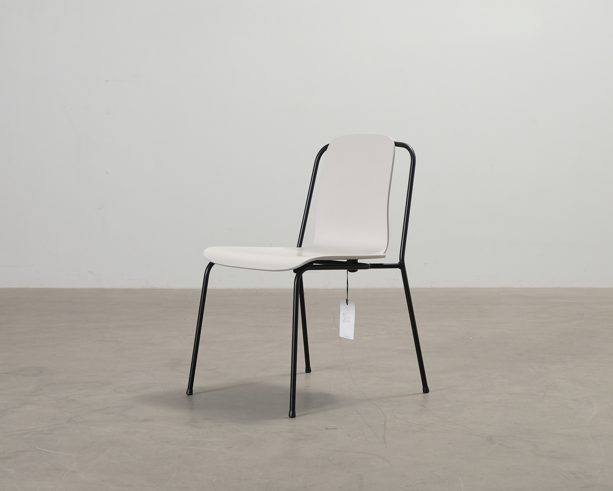 Normann Copenhagen Studio tuoli valkoinen