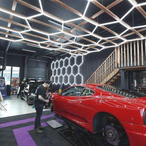 Hexagon-valo Dr Dirt Garage Sky Gen2, 18 Grid System, 380 x 330 cm