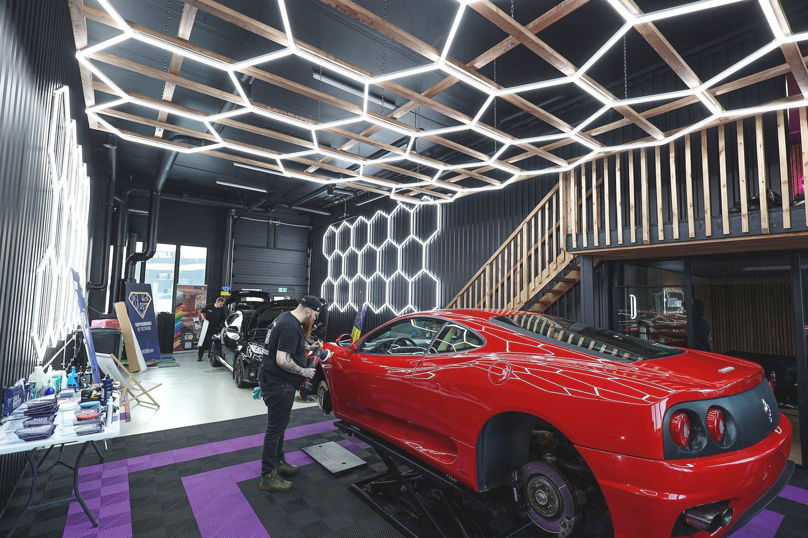 Hexagon-valo Dr Dirt Garage Sky Gen2, 18 Grid System, 380 x 330 cm