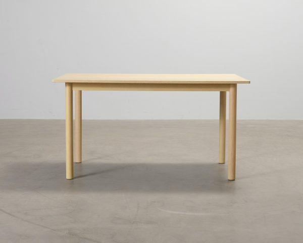 Decotique Milo C12 ruokapöytä 140 cm