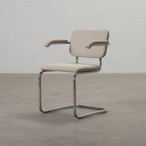 Knoll Cesca tuoli käsinojilla harmaanbeige