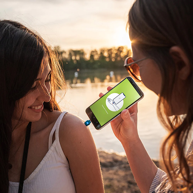 Hyttysenpistokynä kännykkään - Heat it, Android