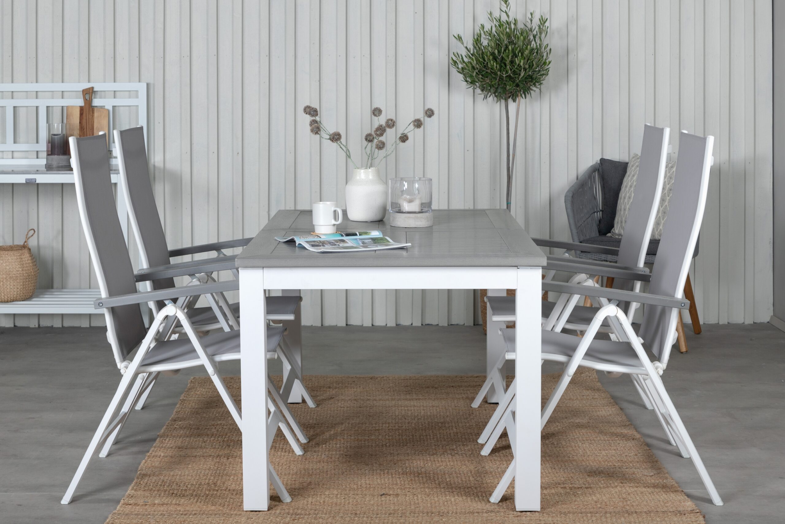 Ruokailuryhmä Albany Jatkett 152-210 cm 4 tuolia - Ruskea/Valkoinen
