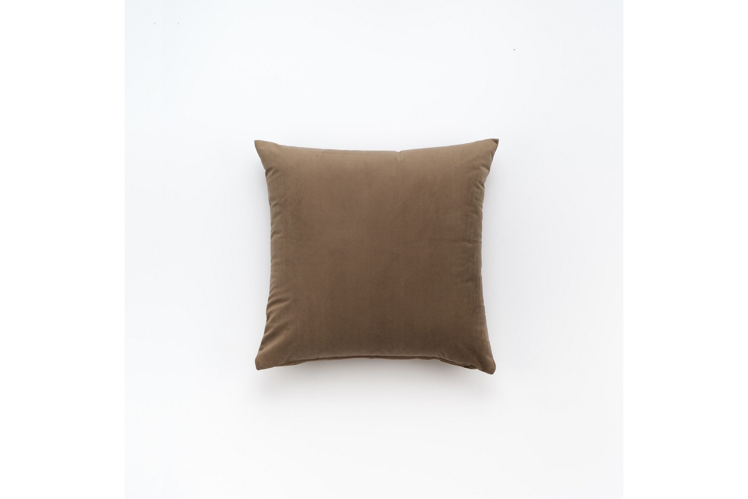 Koristetyyny Adria Höyhensisätyynyllä 45x45 cm Tumma beige - Lennol