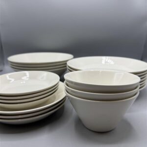 Iittala astiasto KoKo ja Teema 22 osaa valkoinen