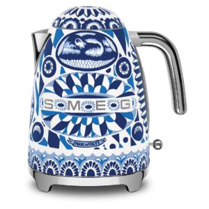 Smeg x dolce & gabbana "blu mediterraneo" -vedenkeitin, 1.7l