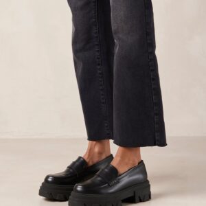 Trailblazer Loaferit Musta