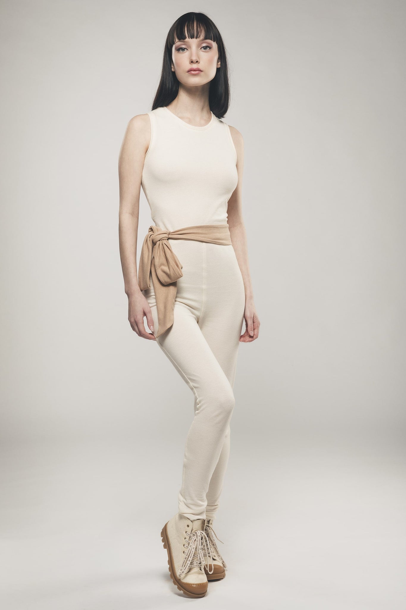 Joustava Jumpsuit Luonnonvalkoinen
