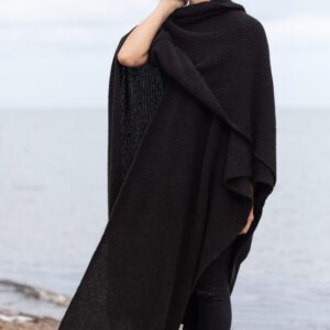 Nete Alpakan Villa Poncho Musta