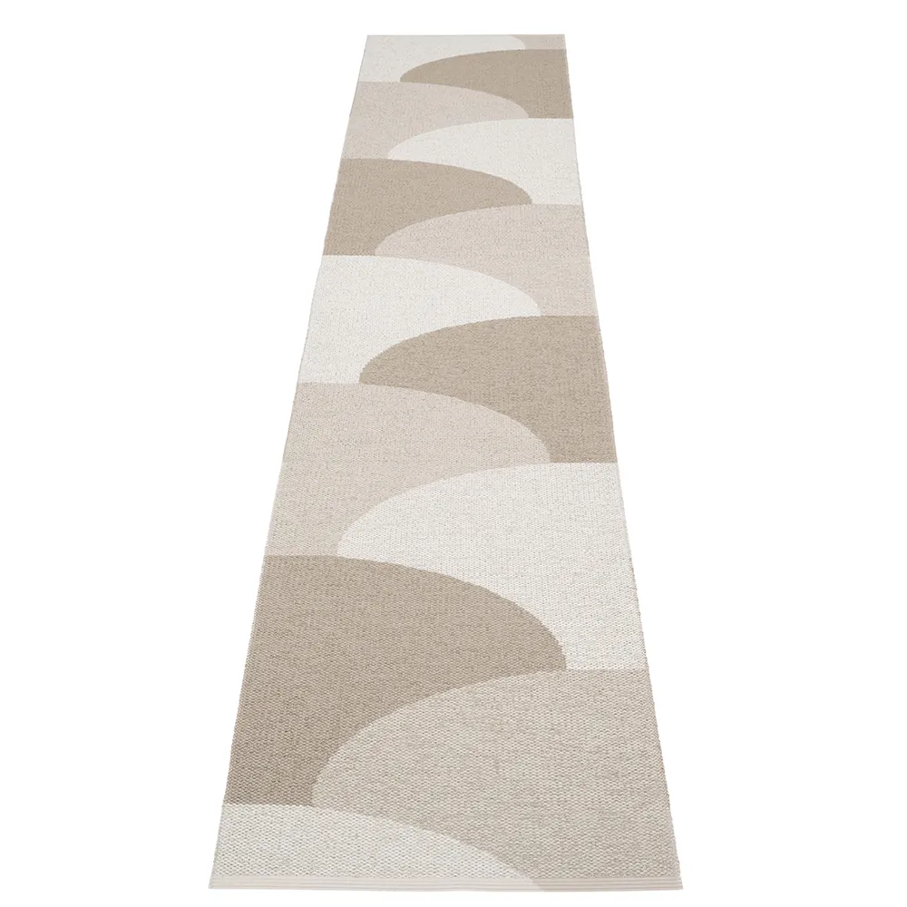 Pappelina, Hill matto Dark Linen/Linen/Fossil Grey 70 x 360cm