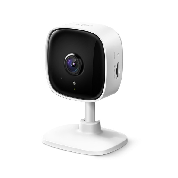 TP-Link Tapo C100 WiFi -valvontakamera sisäkäyttöön
