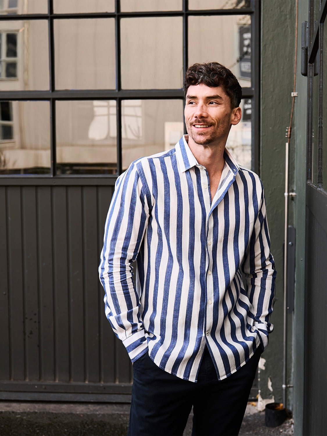 Maggia Linen Shirt Navy