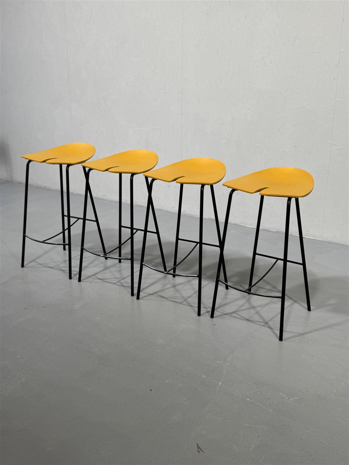 Ondarreta Ant baarijakkara (4 kpl) design Pascual Salvador
