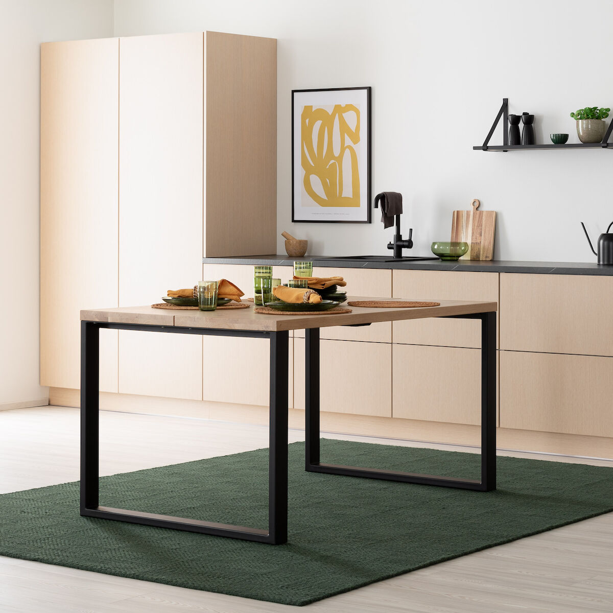 Manner tammi lankkupöytä 160x90 cm lakattu tammi/musta