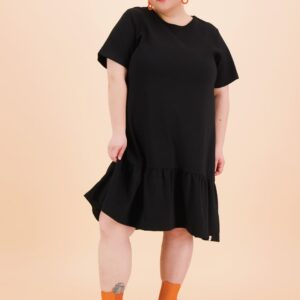 Ruffle T-Paitamekko Musta