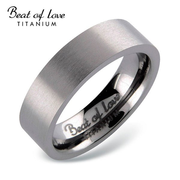 Beat of Love, titaanisormus 6 mm, mattaharjattu pinta