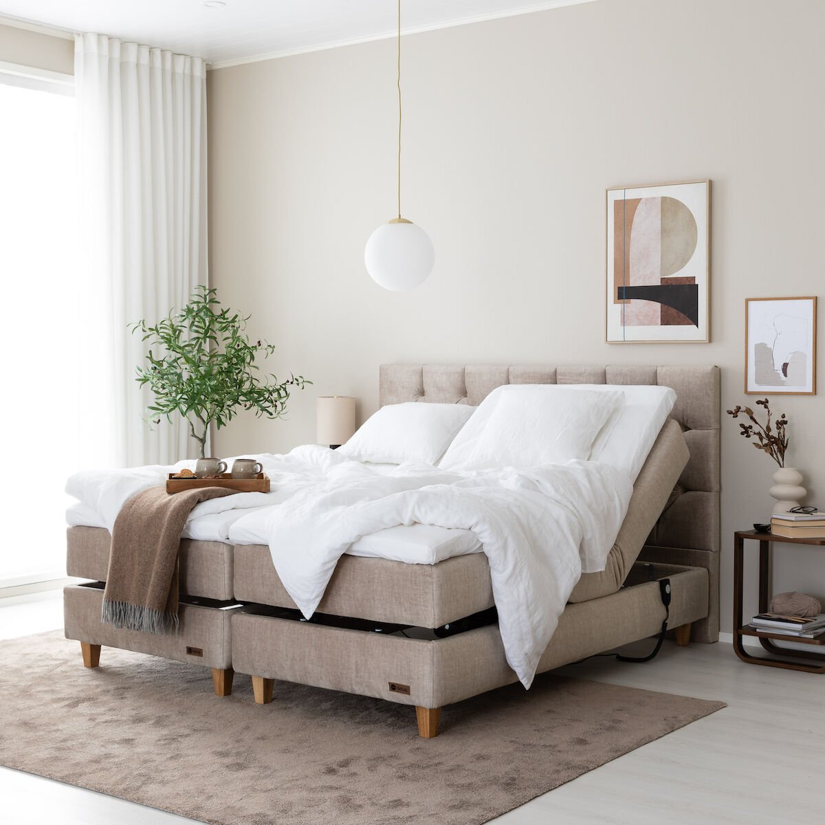 Unia Platina moottorisänkypaketti 180 M/L luonnonkumi, tammi jalat, beige Voque