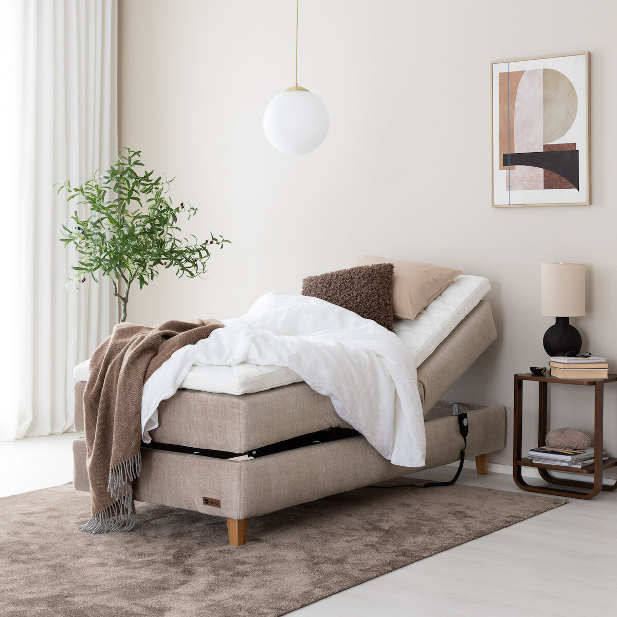Unia Platina moottorisänkypaketti 90 L luonnonkumi, tammi jalat, beige Voque 02