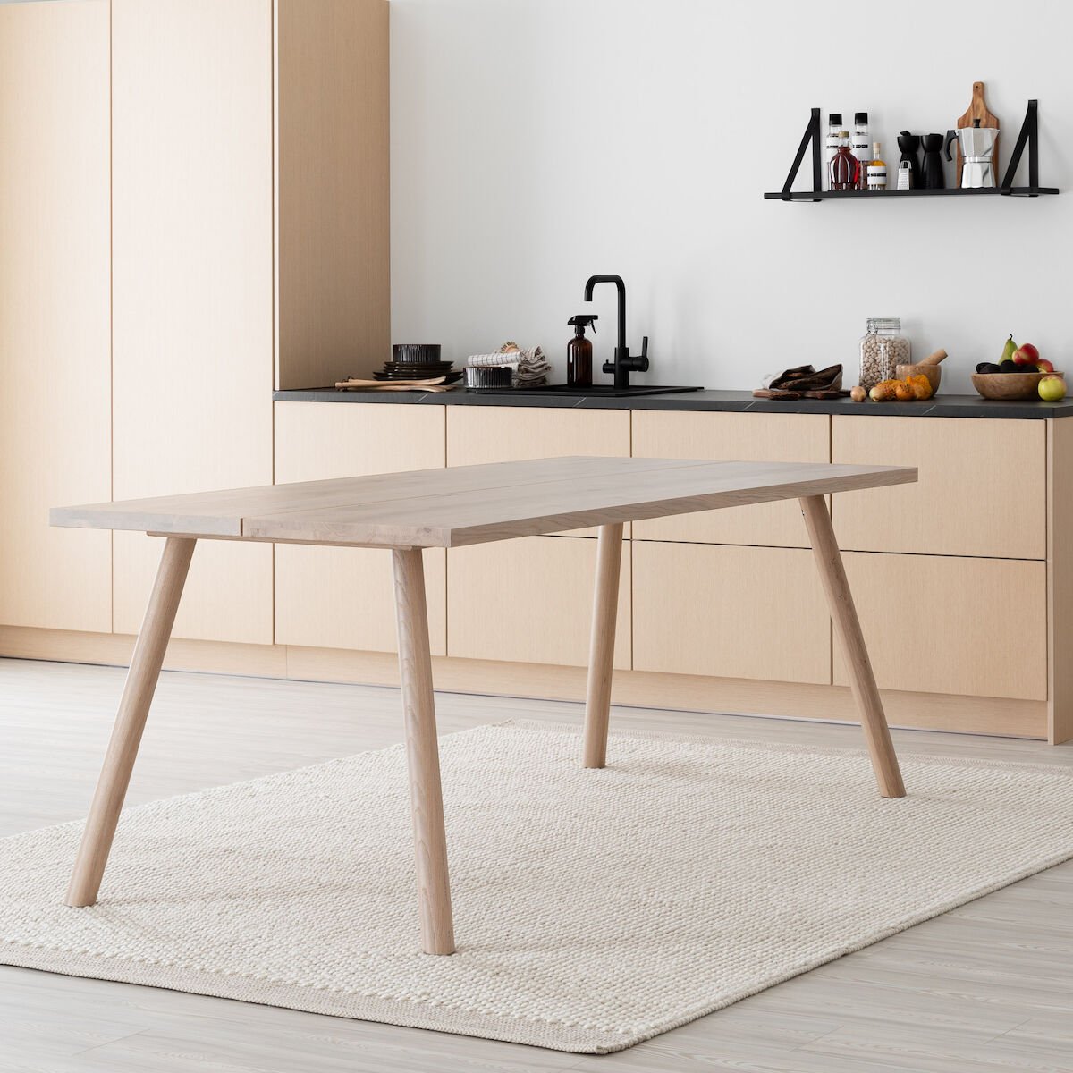 Veini tammi lankkupöytä 230x90 cm valkolakattu tammi