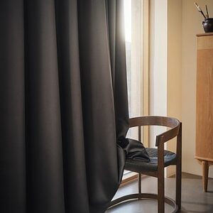 ESTELLE mittatyövalmistettu pimentävä verho